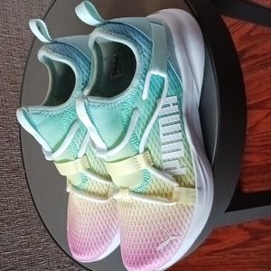 Women's Puma Soft Foam Optimal Comfort Shoes